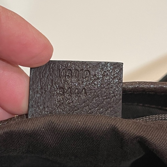 Gucci bag 💯% authentic!! - Picture 14 of 16